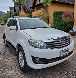 Toyota fortuner