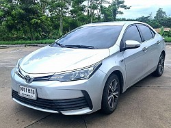 โตโยต้า อัลติส